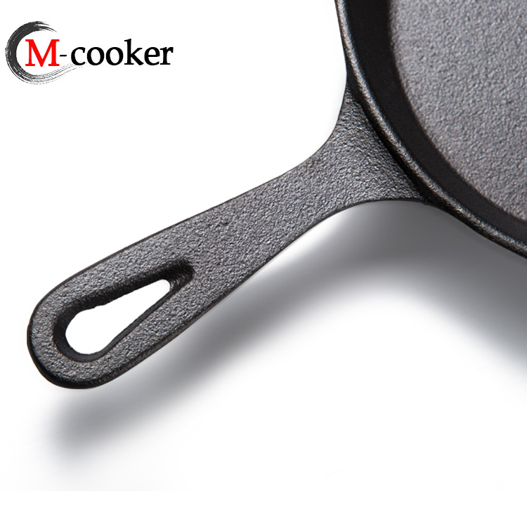 Cast iron fry pan set