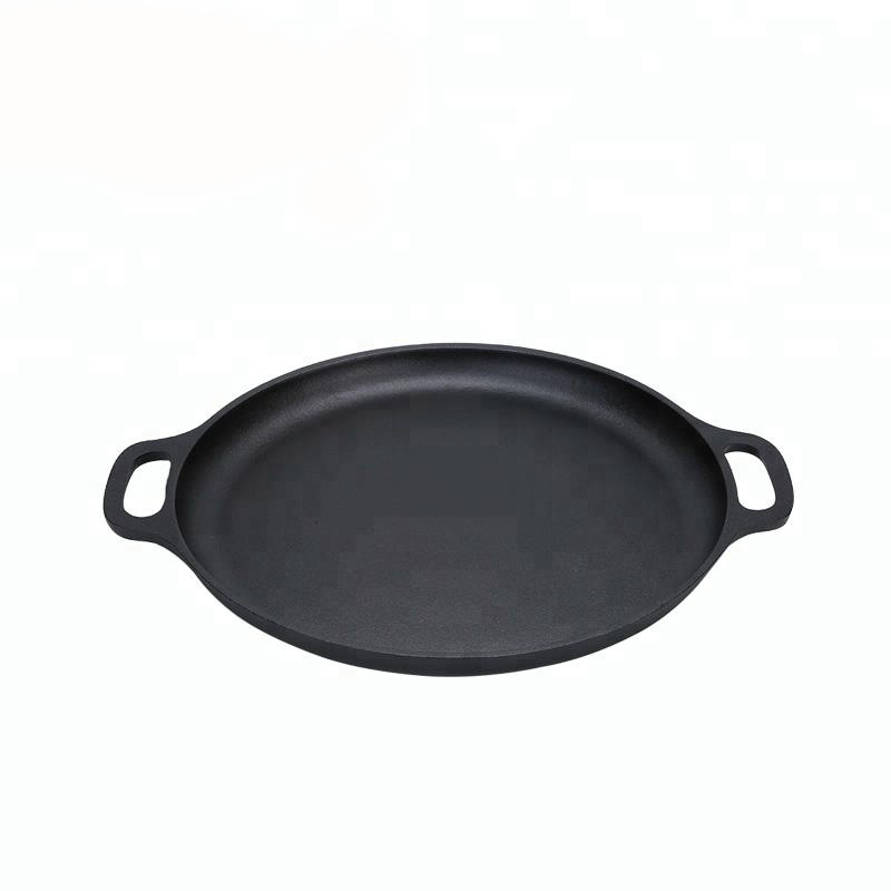 Cast iron pizza pan with two handles and pre-seasoned coating 30cm diameter