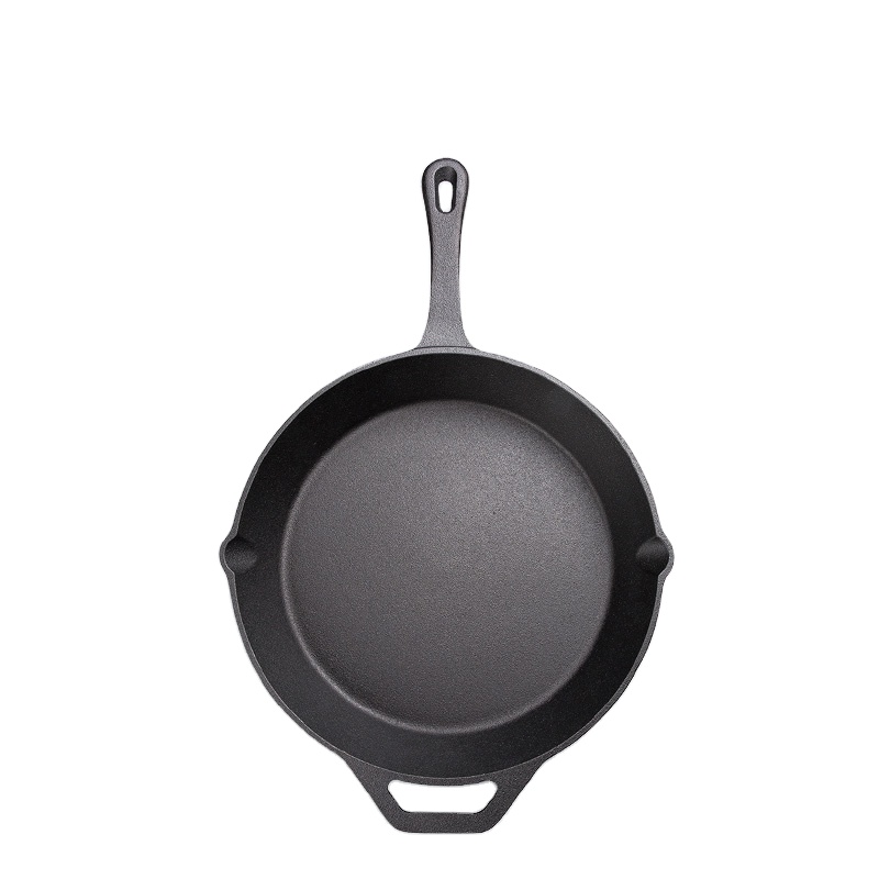 Cast iron skillet with long handle