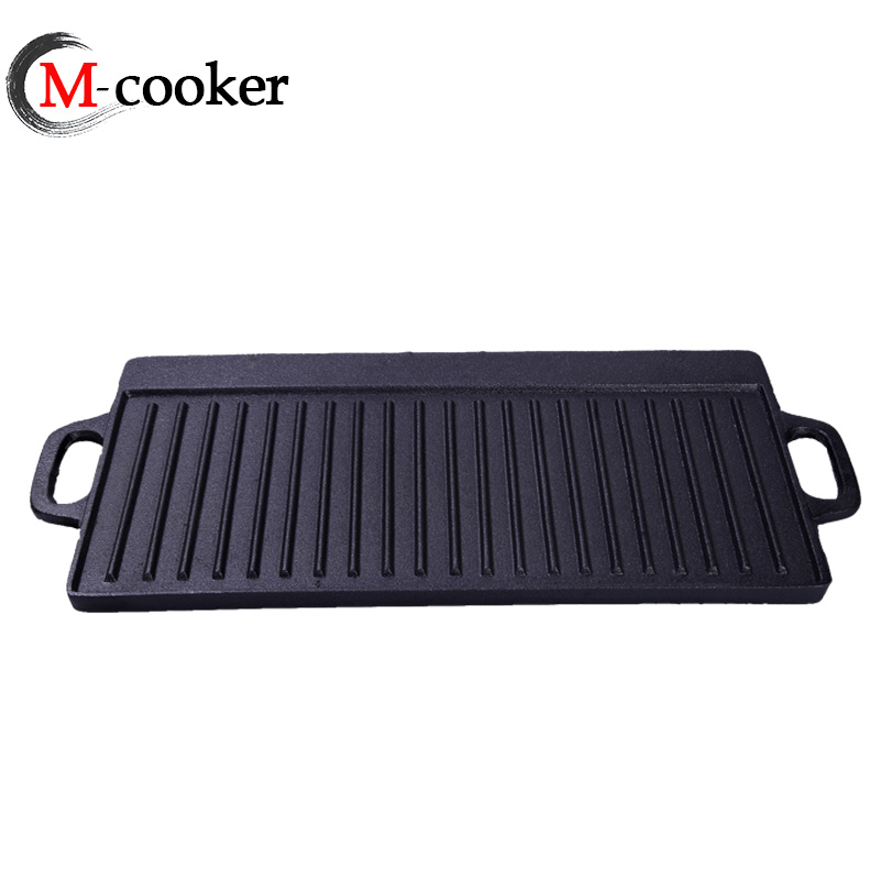 Cast iron griddle with two handles