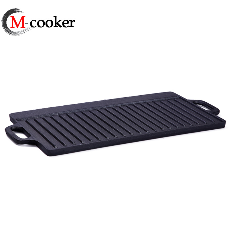 Cast iron griddle with two handles