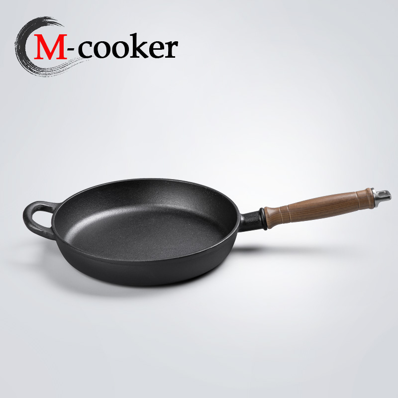 Cast iron fry pan with wooden handle