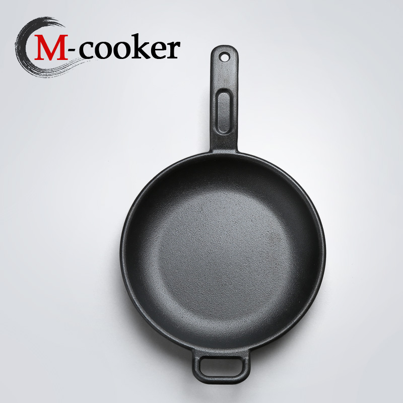 Cast iron skillet with 25cm